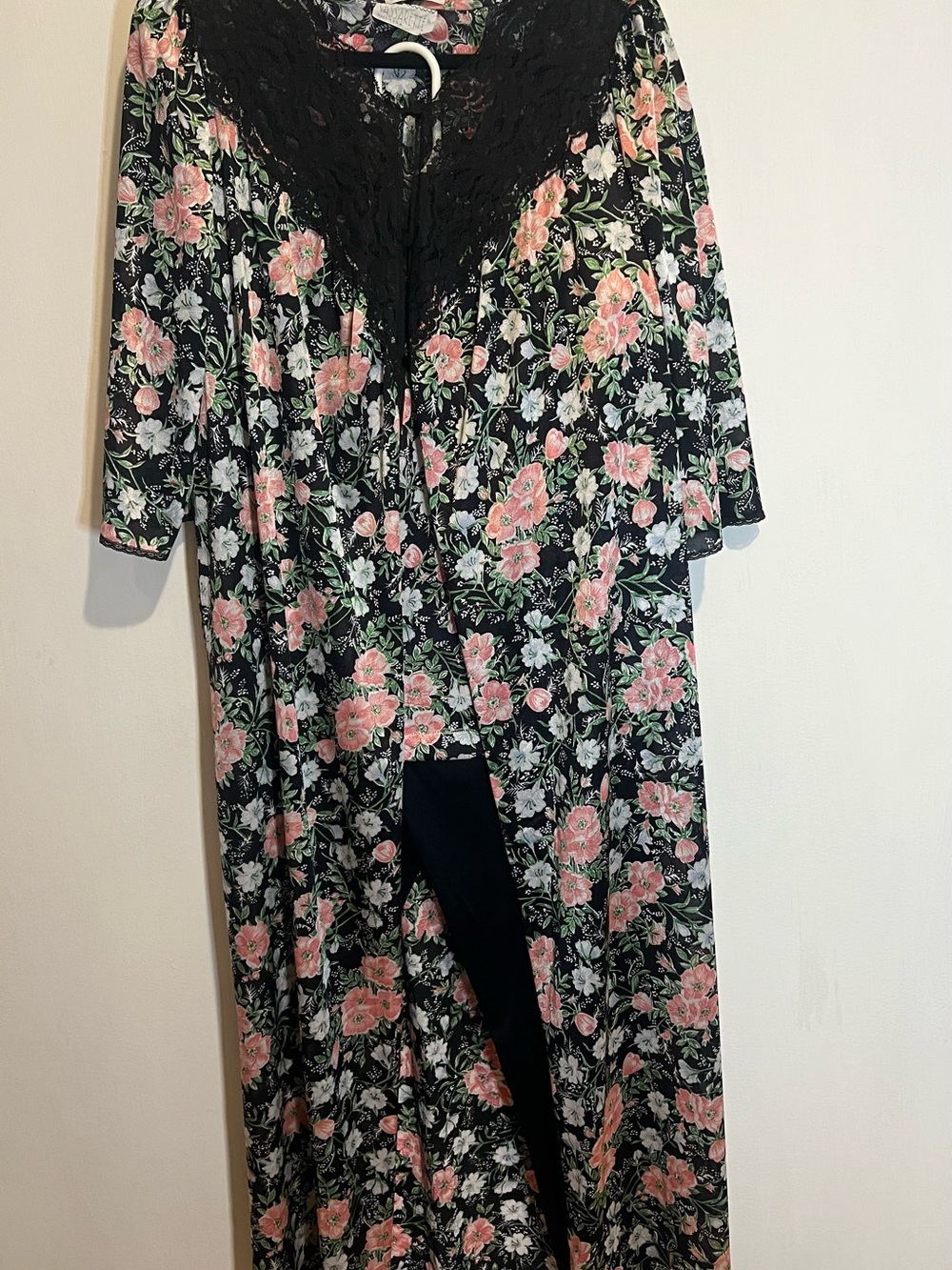 Vintage Lingerie 3 piece vassarette Black Floral Robe with Pink Flower Print  L